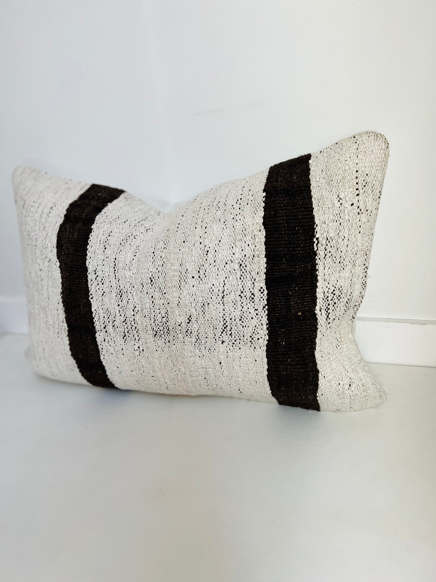 Aileen Pillow Cover